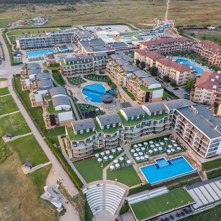 Topola Skies Resort & Aquapark Kavarna Exterior photo