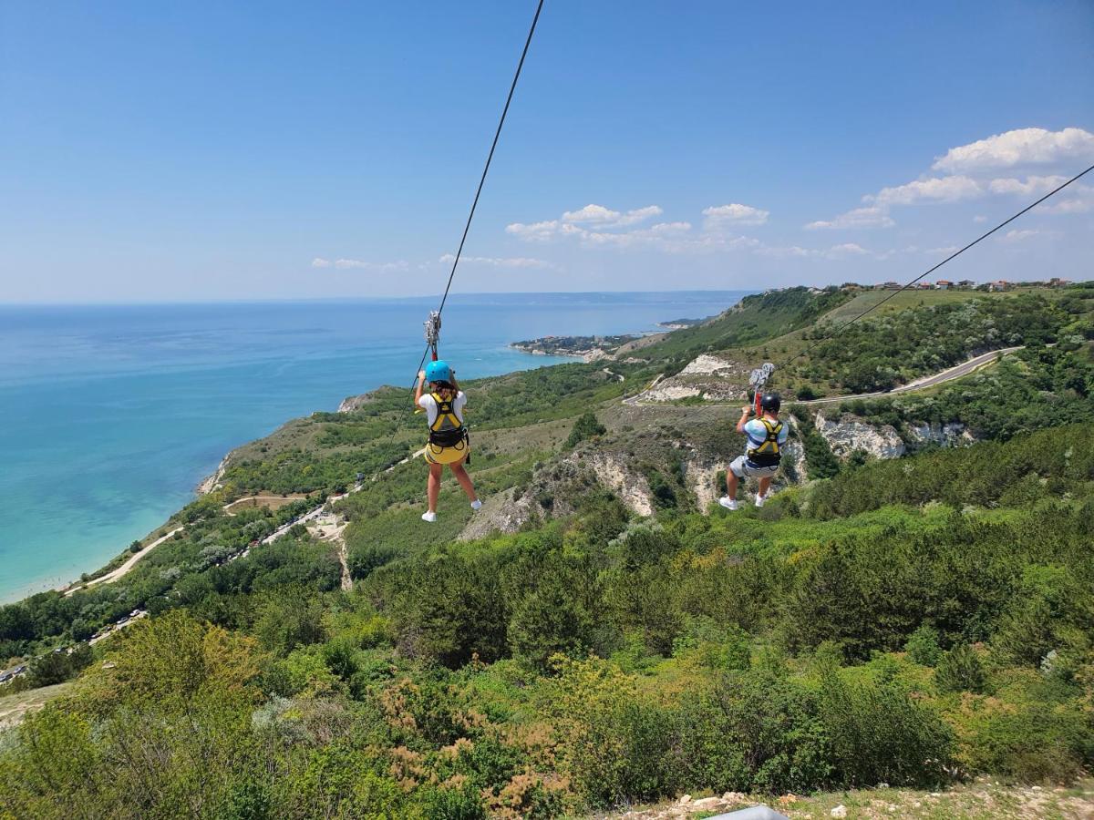 Topola Skies Resort & Aquapark Kavarna Exterior photo