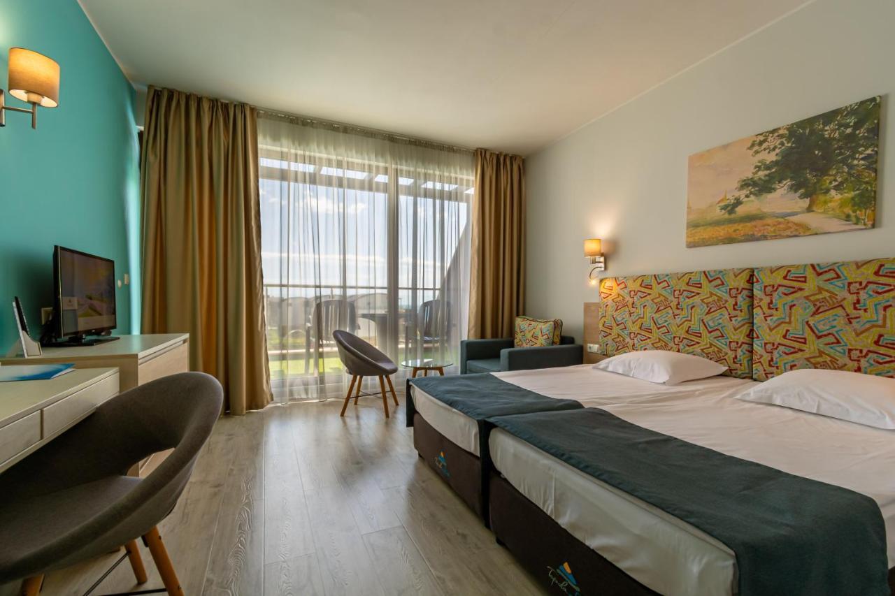 Topola Skies Resort & Aquapark Kavarna Exterior photo