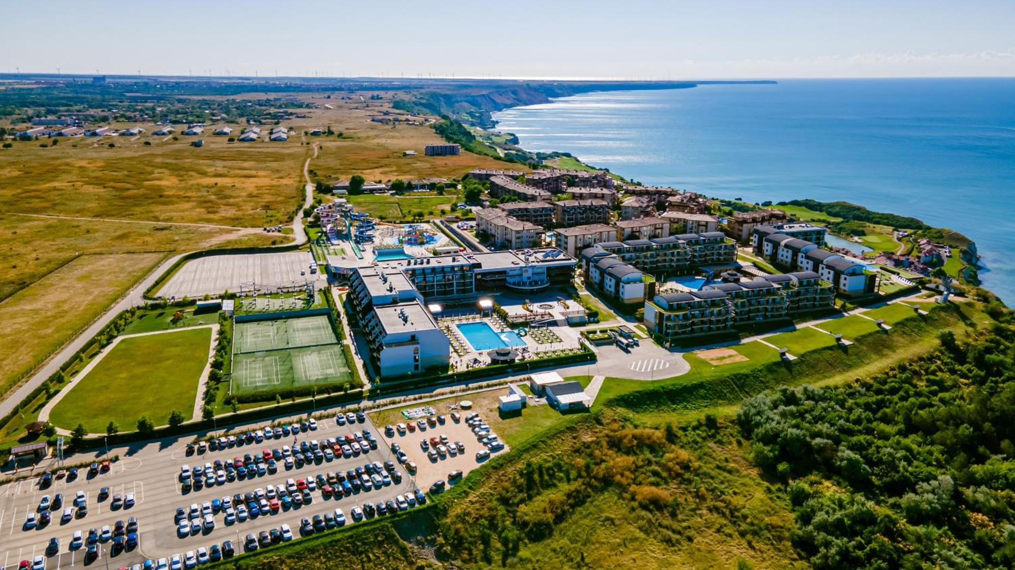 Topola Skies Resort & Aquapark Kavarna Exterior photo