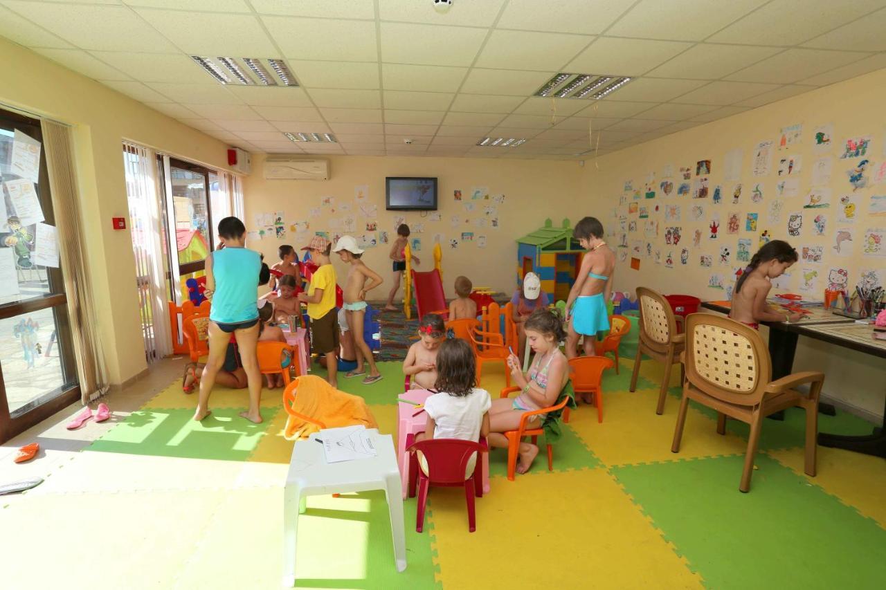 Topola Skies Resort & Aquapark Kavarna Exterior photo